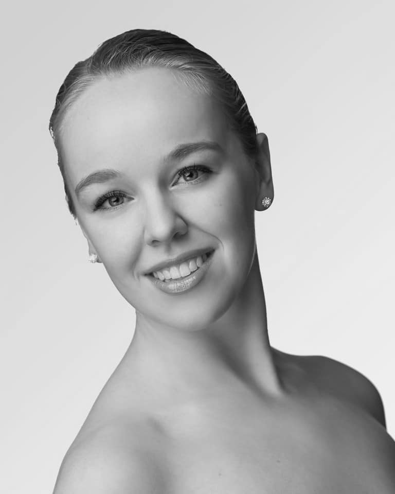 Headshot of Janel