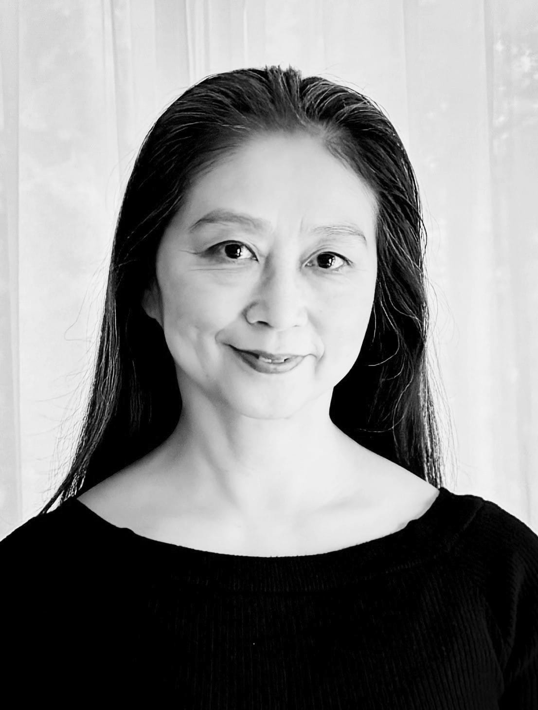 Headshot of instructor and director Amy